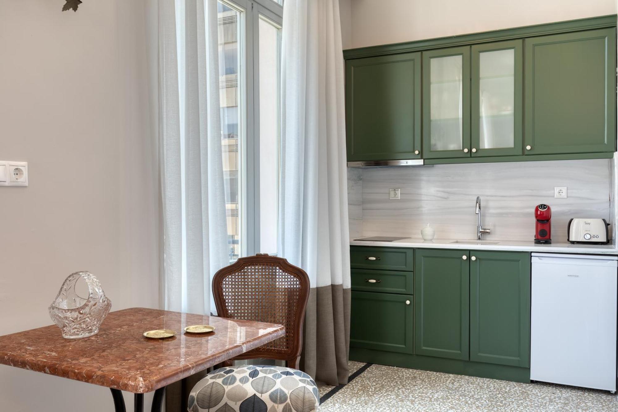 Athenian Vintage Apartments Экстерьер фото